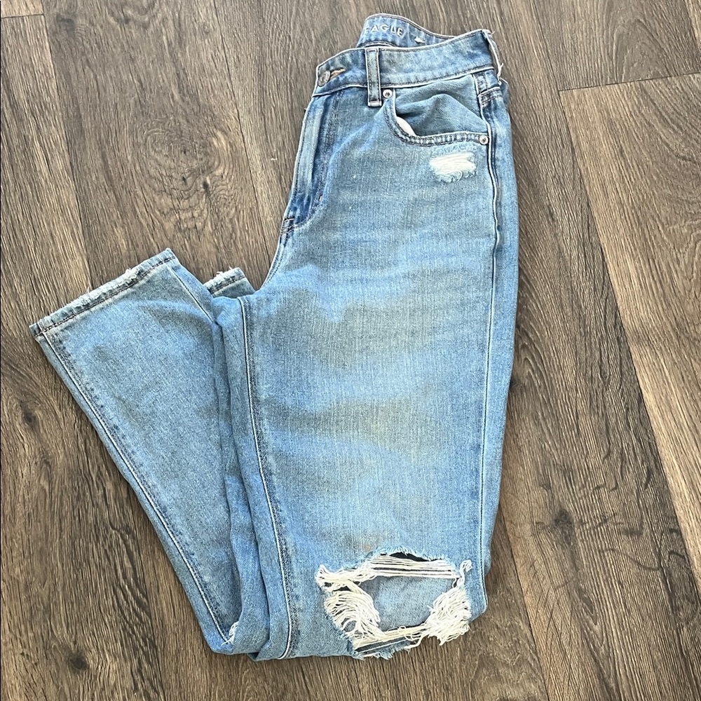 American Eagle Outfitters Light Blue Boyfriend Jeans
